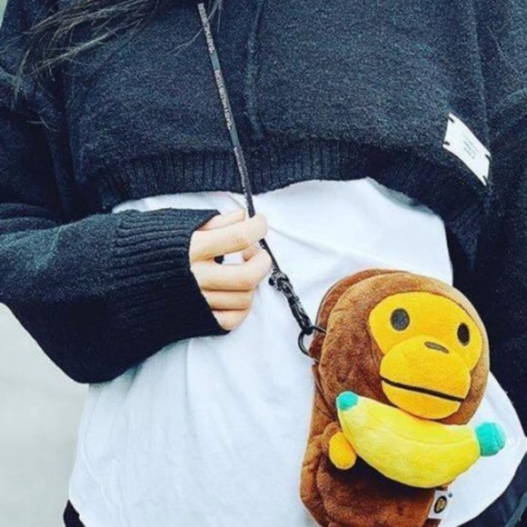 A Bathing Ape Baby Milo Banana Plush Mobile Phone Pouch Brown - Picture 2 of 6